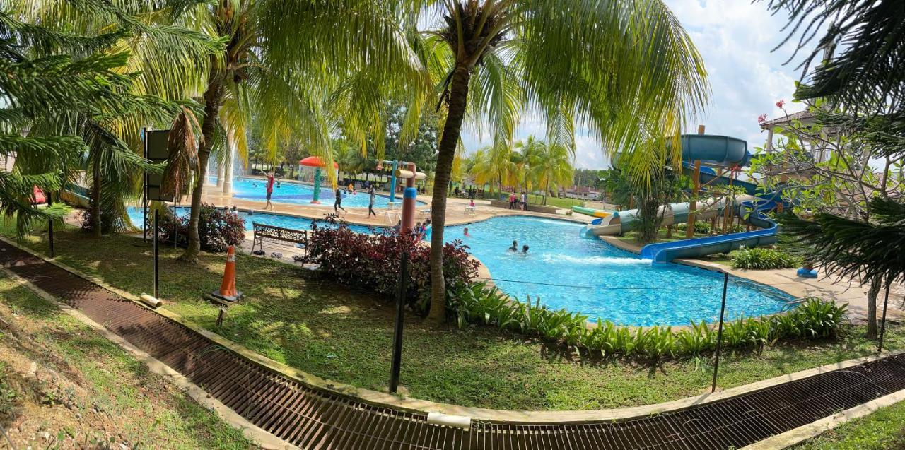 Apartment 3 8-10pax At Amari Bukit Katil, Ayer Keroh Malacca